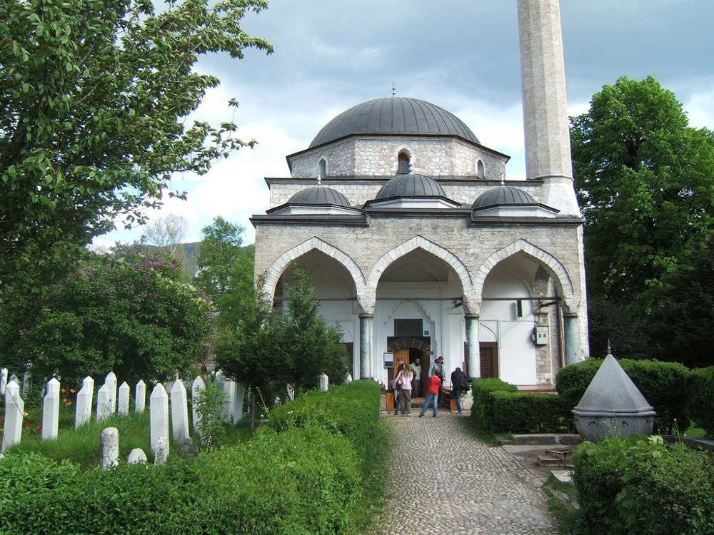 Cara Menanamkan Adab di Masjid Pada Anak - Ali Pasha Mosque in Sarajevo - Bosnia and Hercegowina